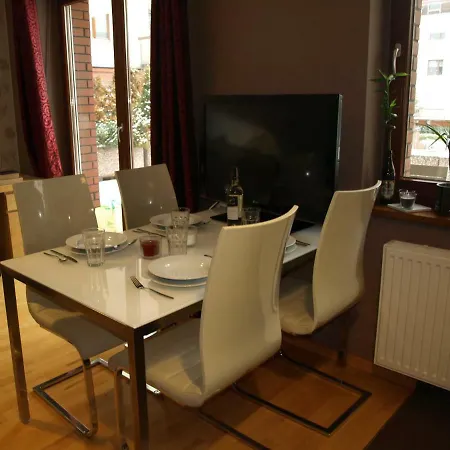 Apartament Przy Parku *
